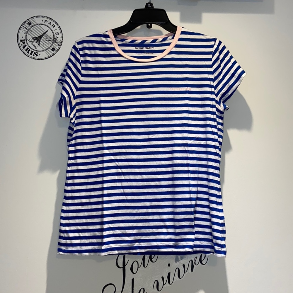 Calvin Klein Shirt Color- white/blue/pink Size L